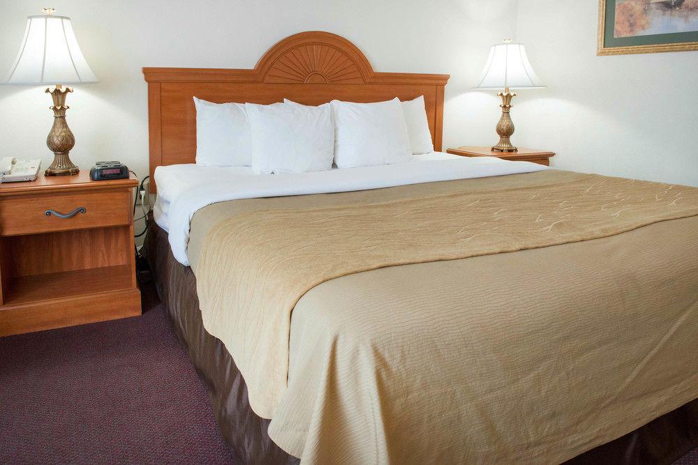 Quality Inn & Suites New Castle Kültér fotó