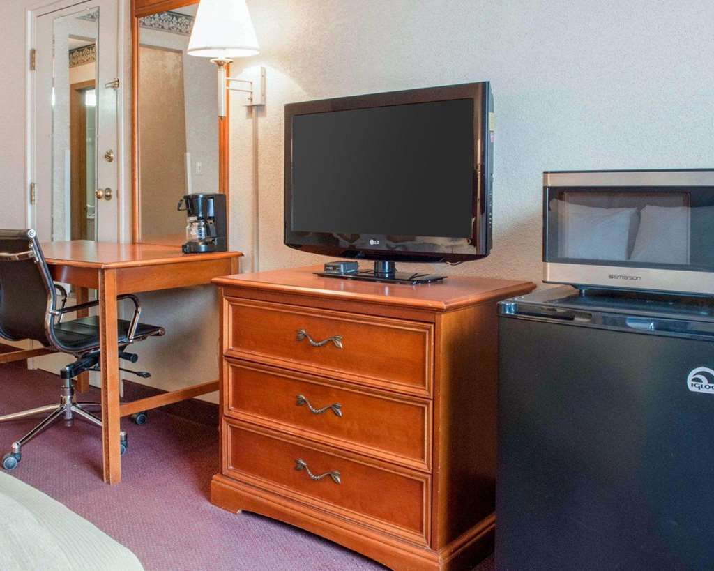 Quality Inn & Suites New Castle Szoba fotó